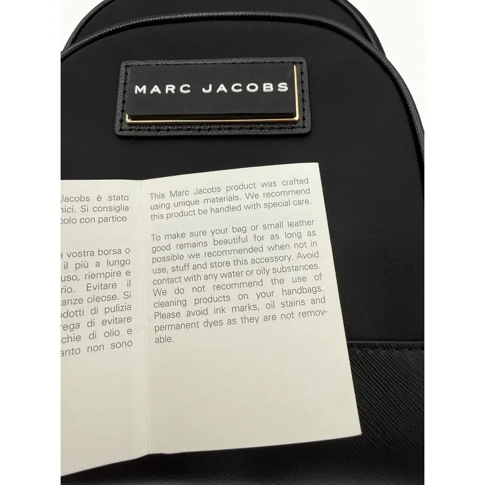 Marc Jacobs small sleek
